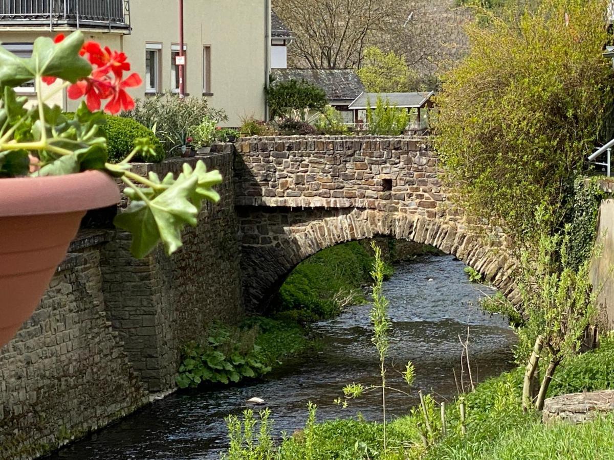 Ferienhaus Am Baybach In Burgen An Der Mosel المظهر الخارجي الصورة